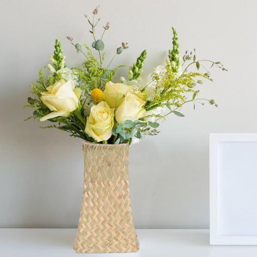 Angoily Woven Seagrass Vase with Dried Flowers