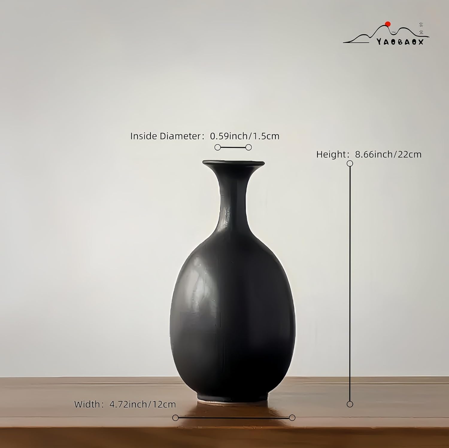 Black Ceramic Vase with Dried Flowers for Home Decor