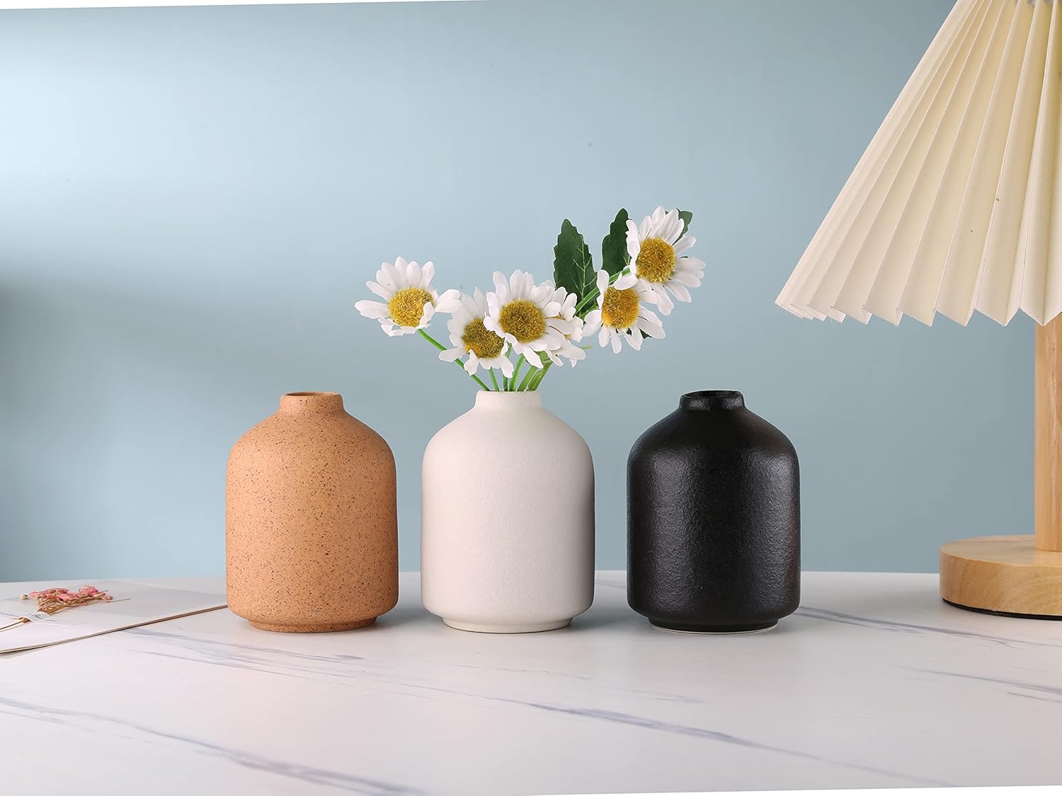 Modern Minimalist Ceramic Vase - Black