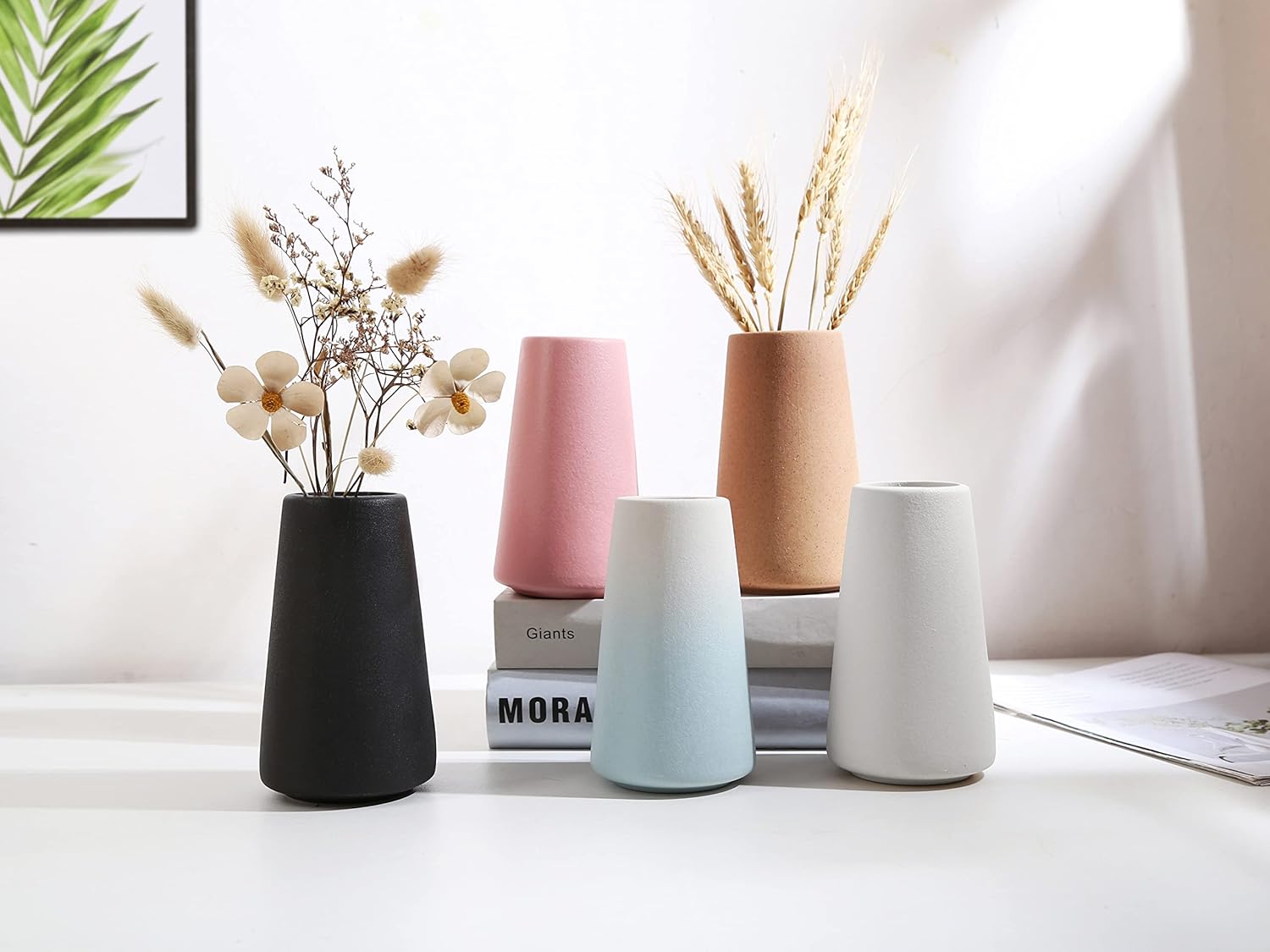 HUPADOBIL Small Pink Ceramic Vase Modern Decor