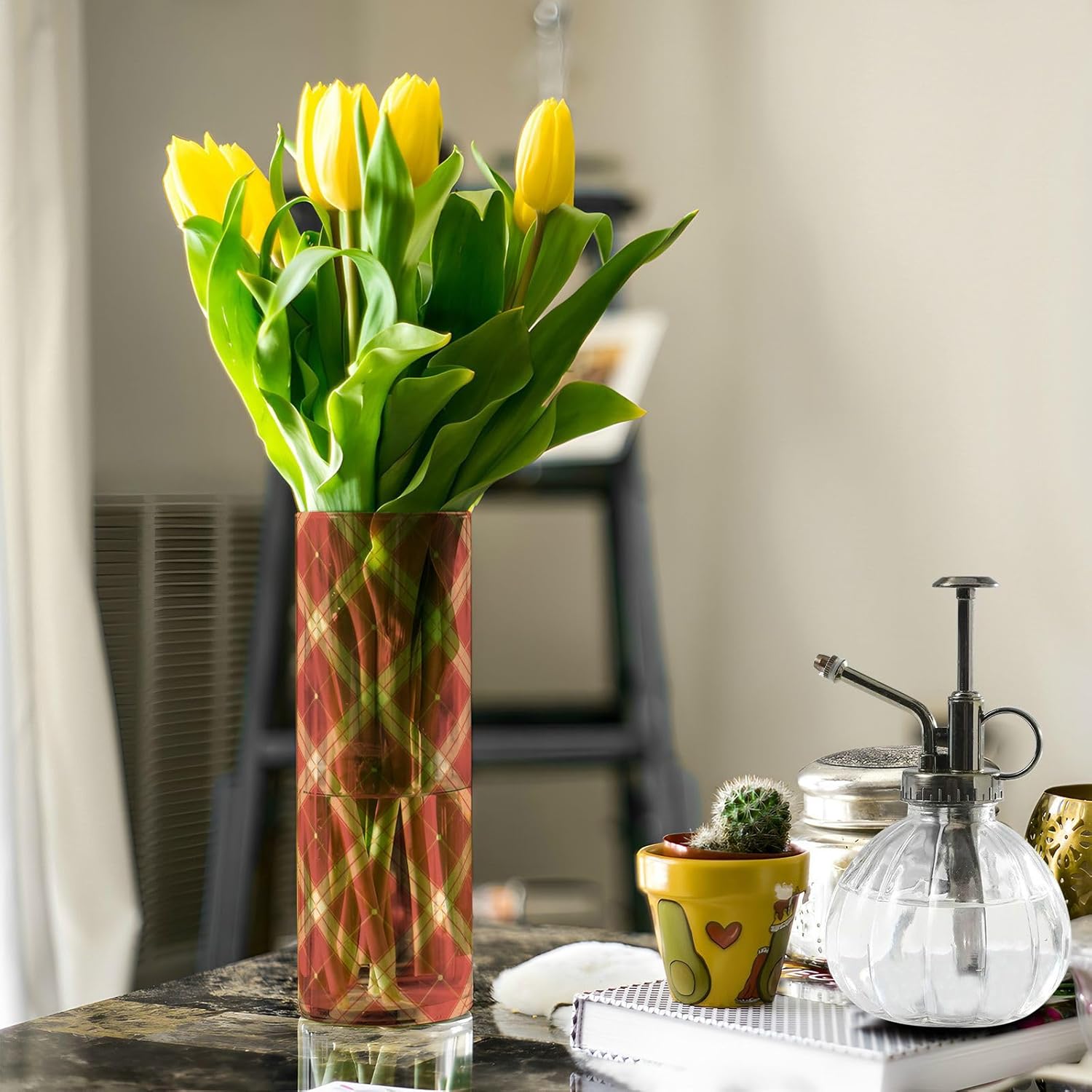 Chequer Pattern Red Gold Plastic Cylinder Vase 118x39 Inch