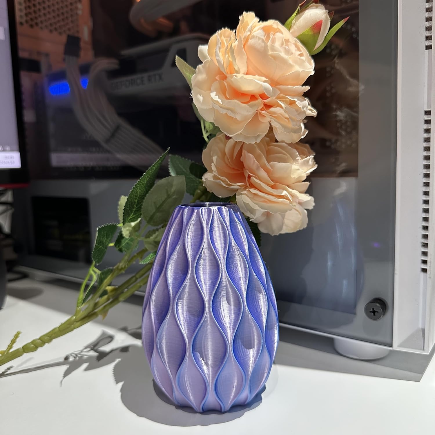 3D Printed Mini Wavy Vase - Blue Pink
